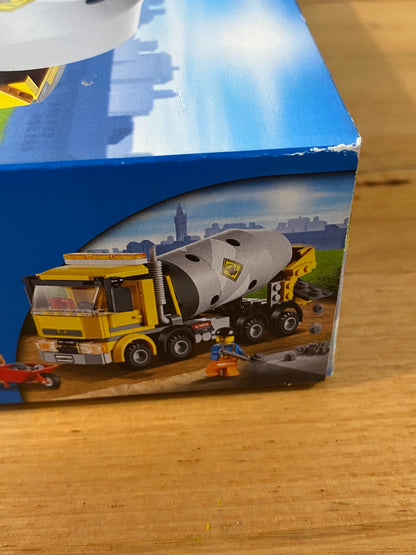 Lego 60018 LEGO City Cement Mixer BNIB Retired Set