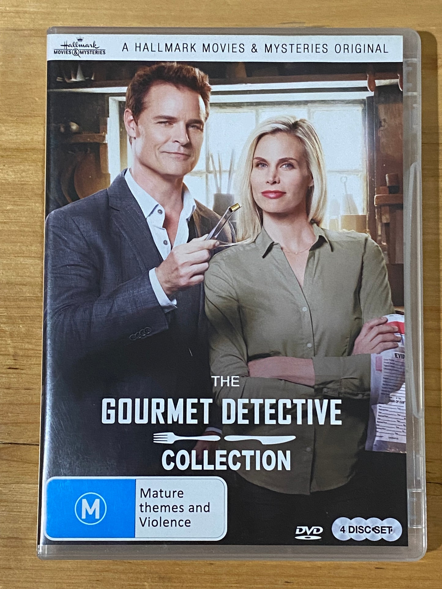 The Gourmet Detective Collection DVD Hallmark 4-Disc NTSC 4 VGC