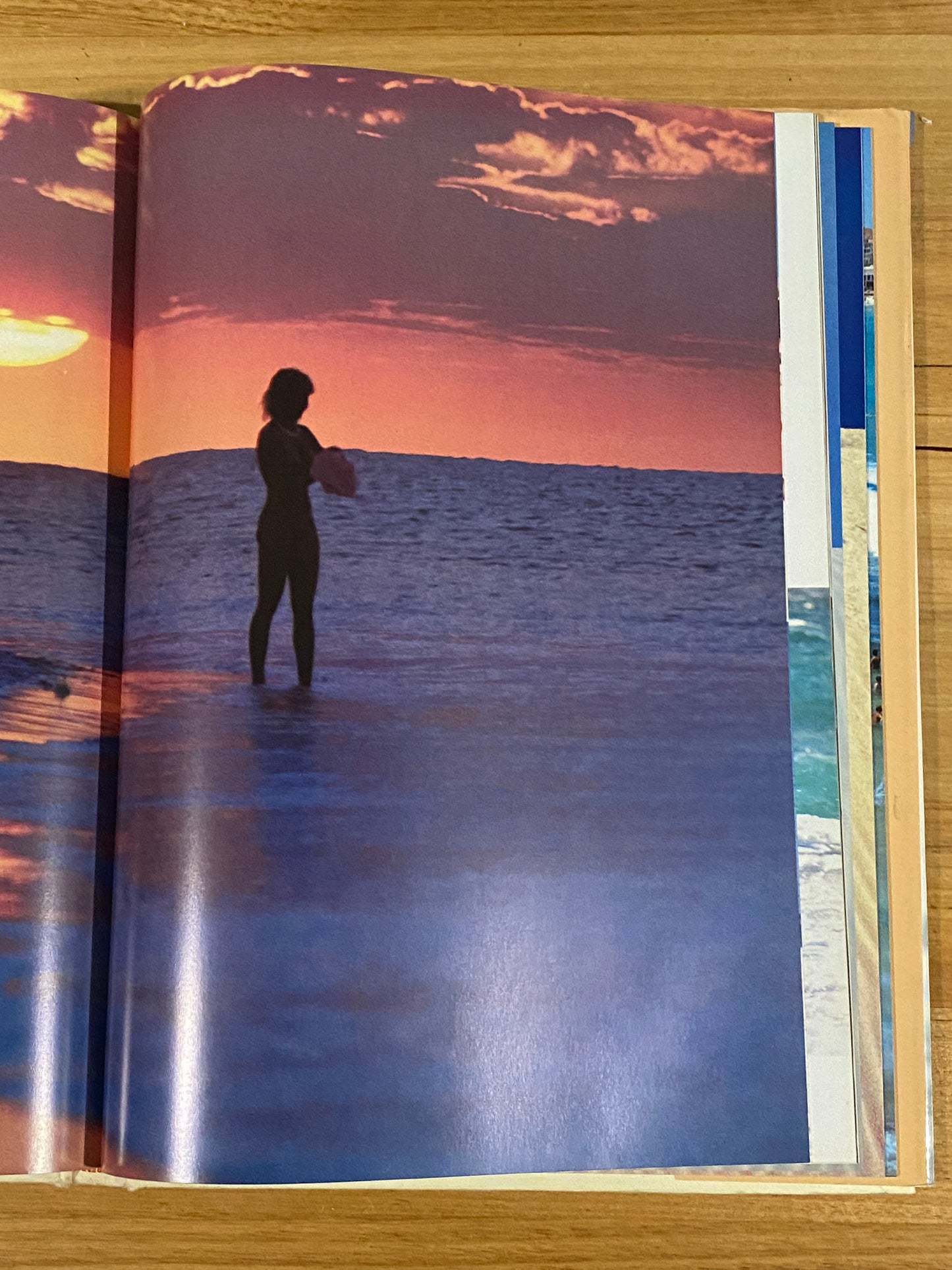Australia Under The Sun by John Kelly Vintage Glamour Photography Hardcover 1986 GD