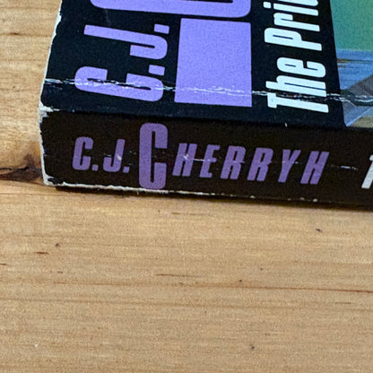 The Pride of Chanur by C.J. Cherryh Paperback 1998 GD