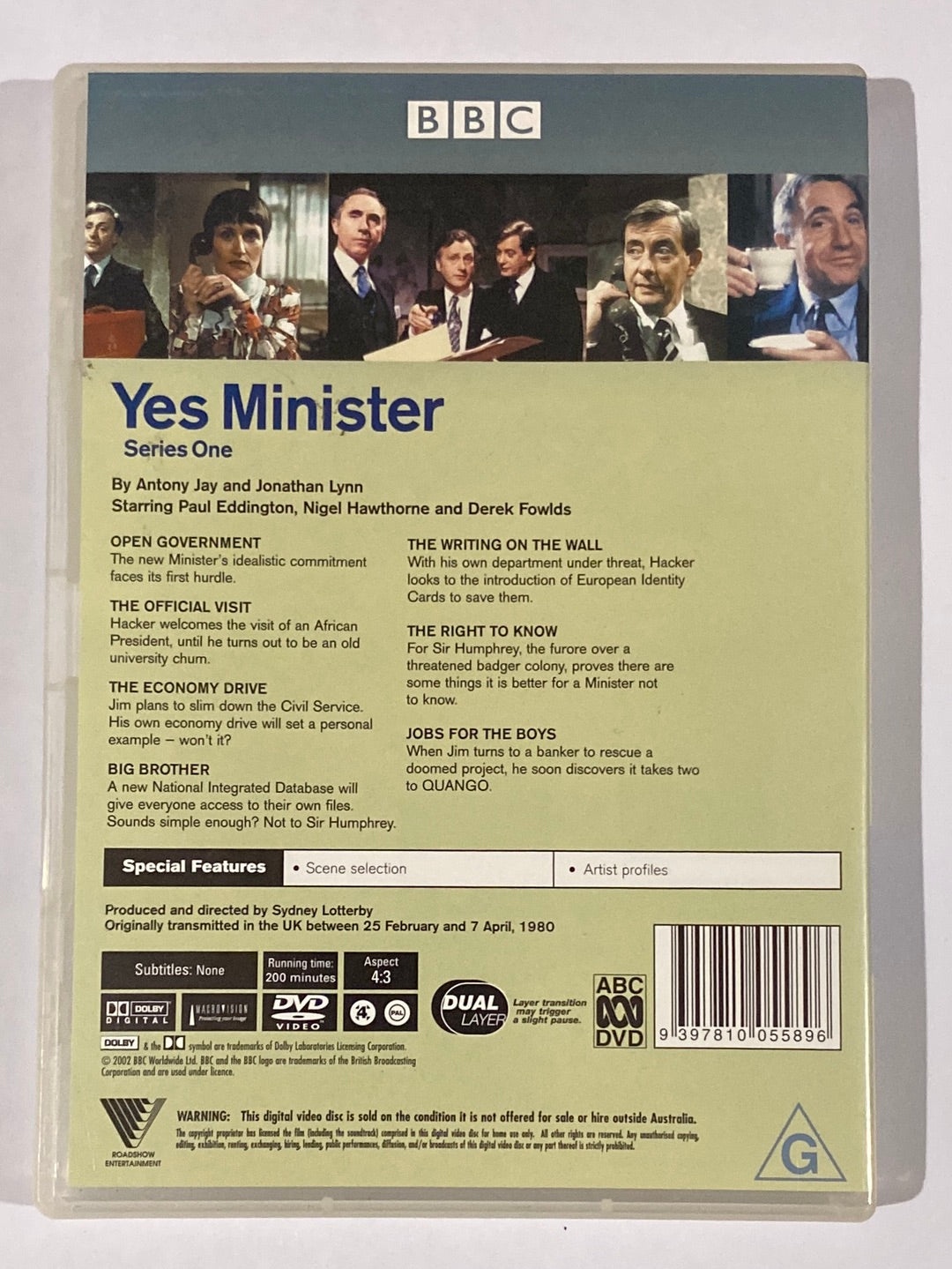 Yes Minister and Yes Prime Minister 2 DVD Bundle PAL 4 BBC TV Comedy VGC