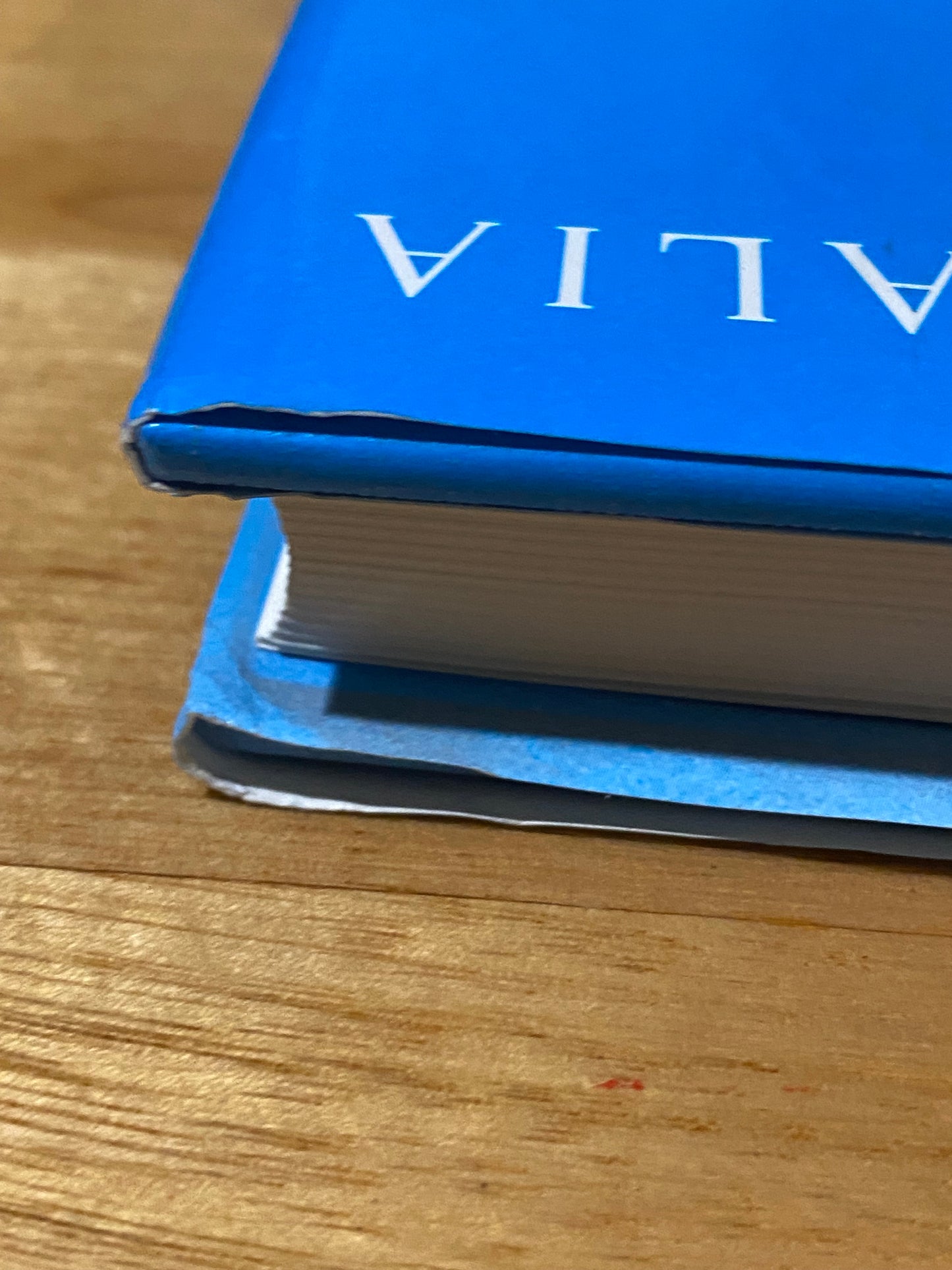 Explore Wild Australia With Bush Tucker Man Les Hiddins Hardcover GD