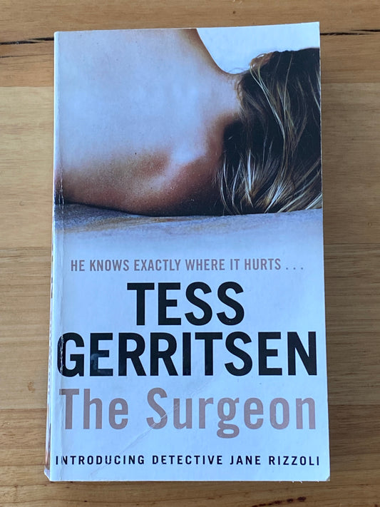 The Surgeon by Tess Gerritsen Paperback 2010 GD