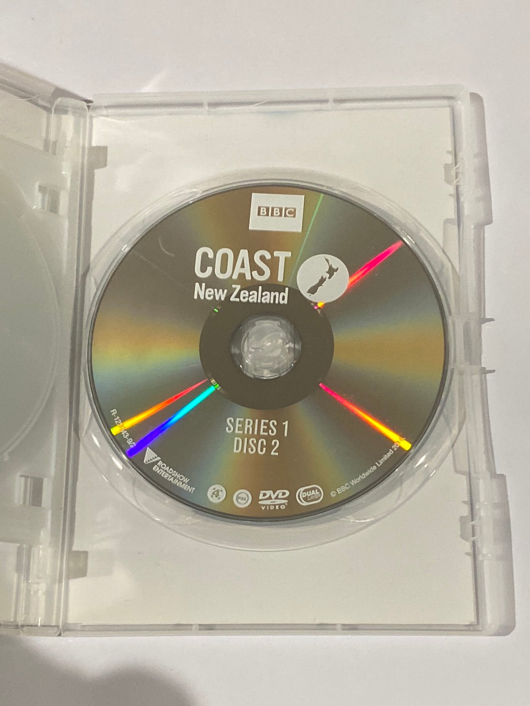 Coast New Zealand DVD BBC TV Documentary Neil Oliver 2-Disc PAL 4 VGC