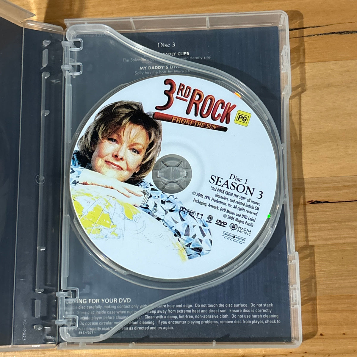 3rd Rock From The Sun Seasons 1-6 Complete With 3d Glasses DVD PAL 4 VGC