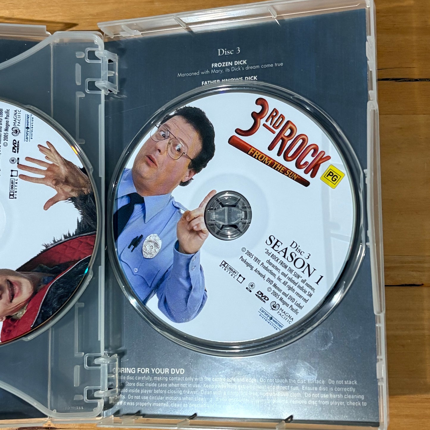 3rd Rock From The Sun Seasons 1-6 Complete With 3d Glasses DVD PAL 4 VGC