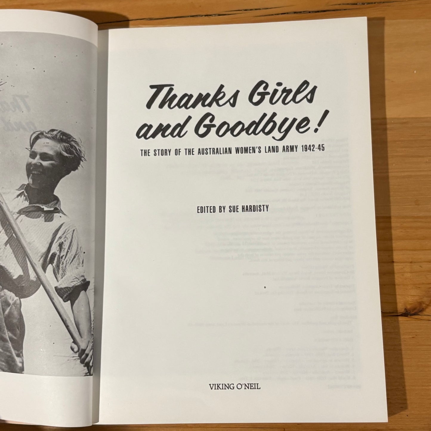 Thanks Girls and Goodbye Australian Women's Land Army Paperback 1990 GD