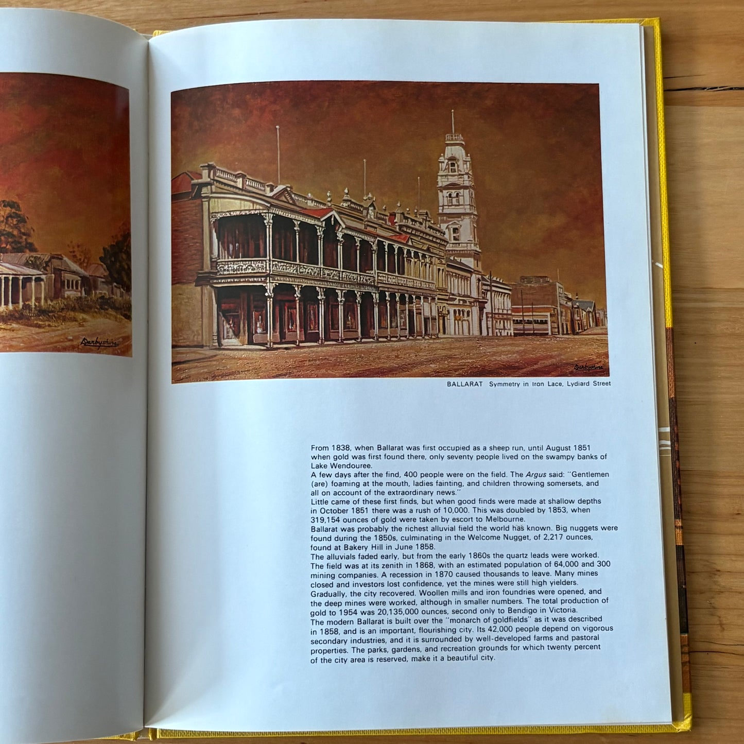 Old Gold Towns of Victoria John Darbyshire C.E.Sayers Hardcover GD