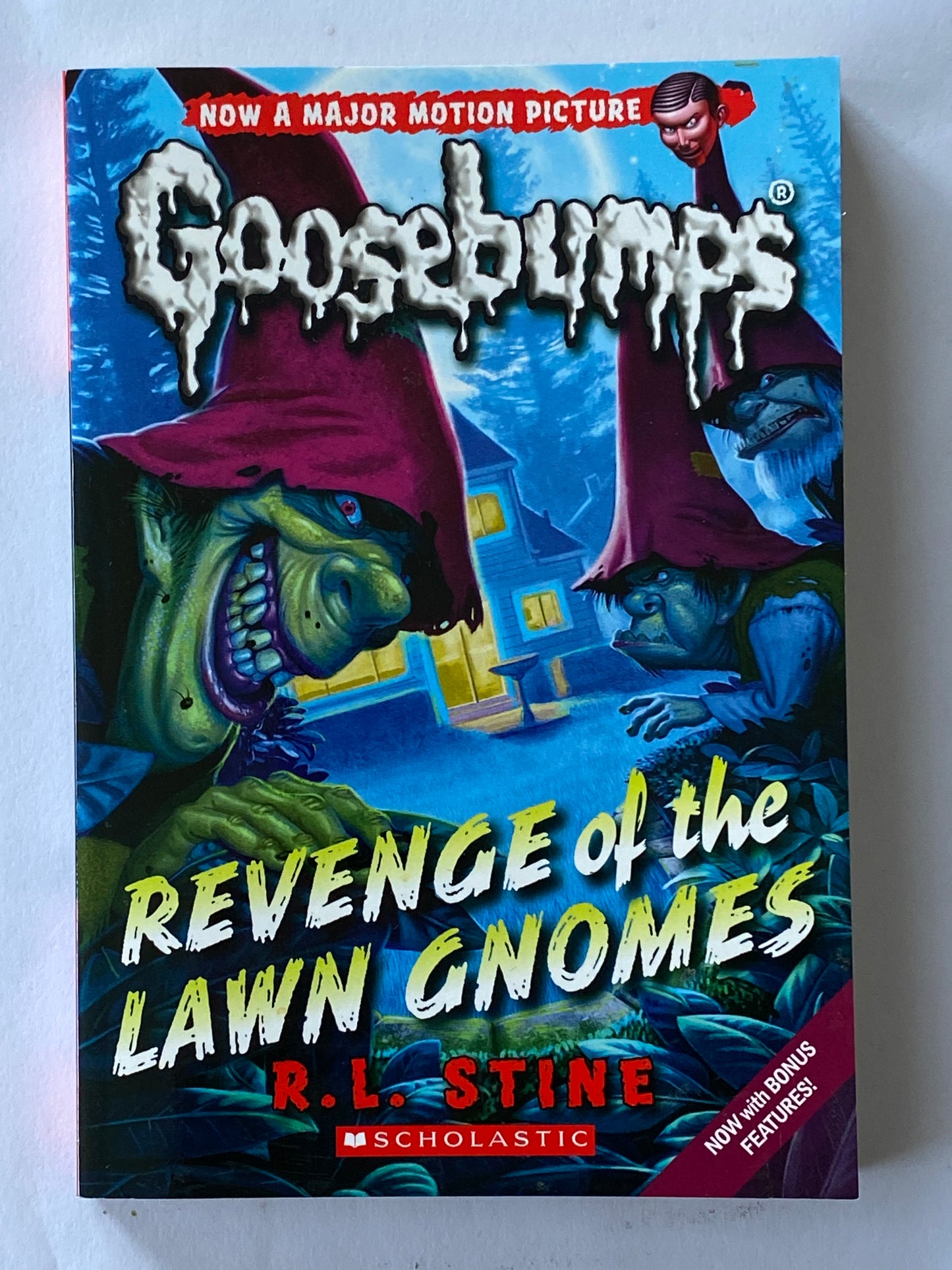 Goosebumps Revenge of the Lawn Gnomes R.L.Stine Paperback 2015 VGC