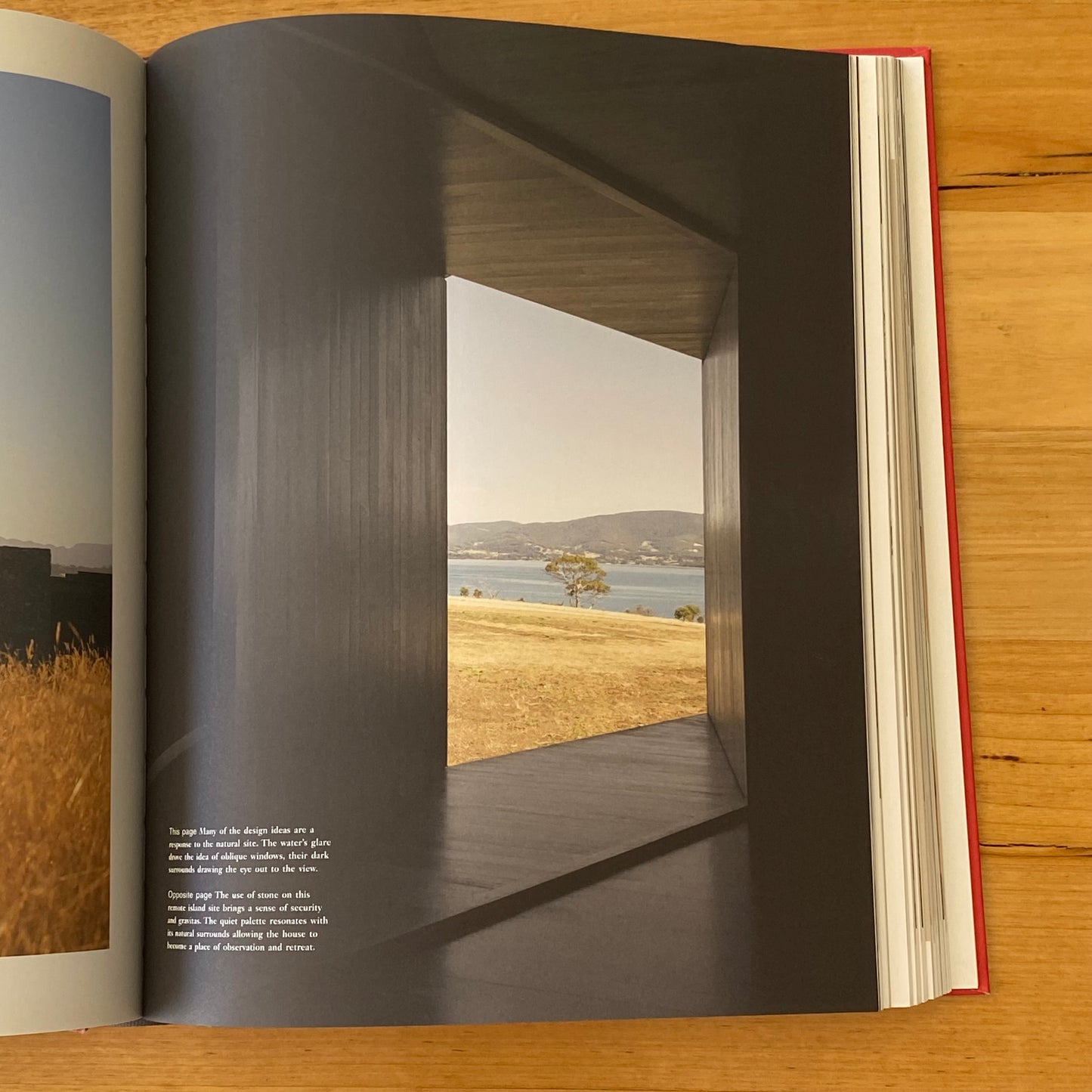 Twenty-One Australian Architects Breaking New Ground Hardcover 2017 GD