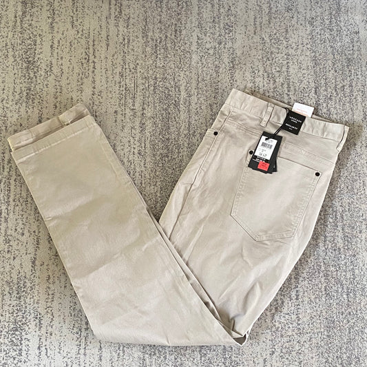 Tarocash Men’s Chinos Putty Sz 42-inch Waist Regular Zip Fly New With Tags