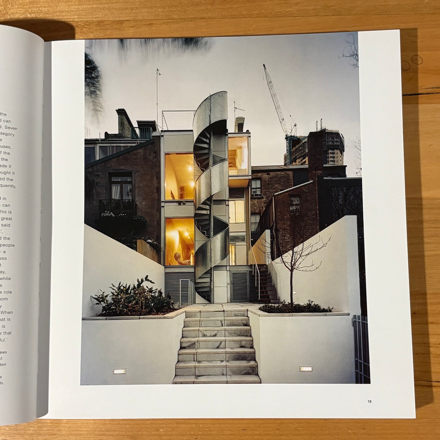 70/80/90 Iconic Australian Homes by Karen McCartney Paperback 2014 GD