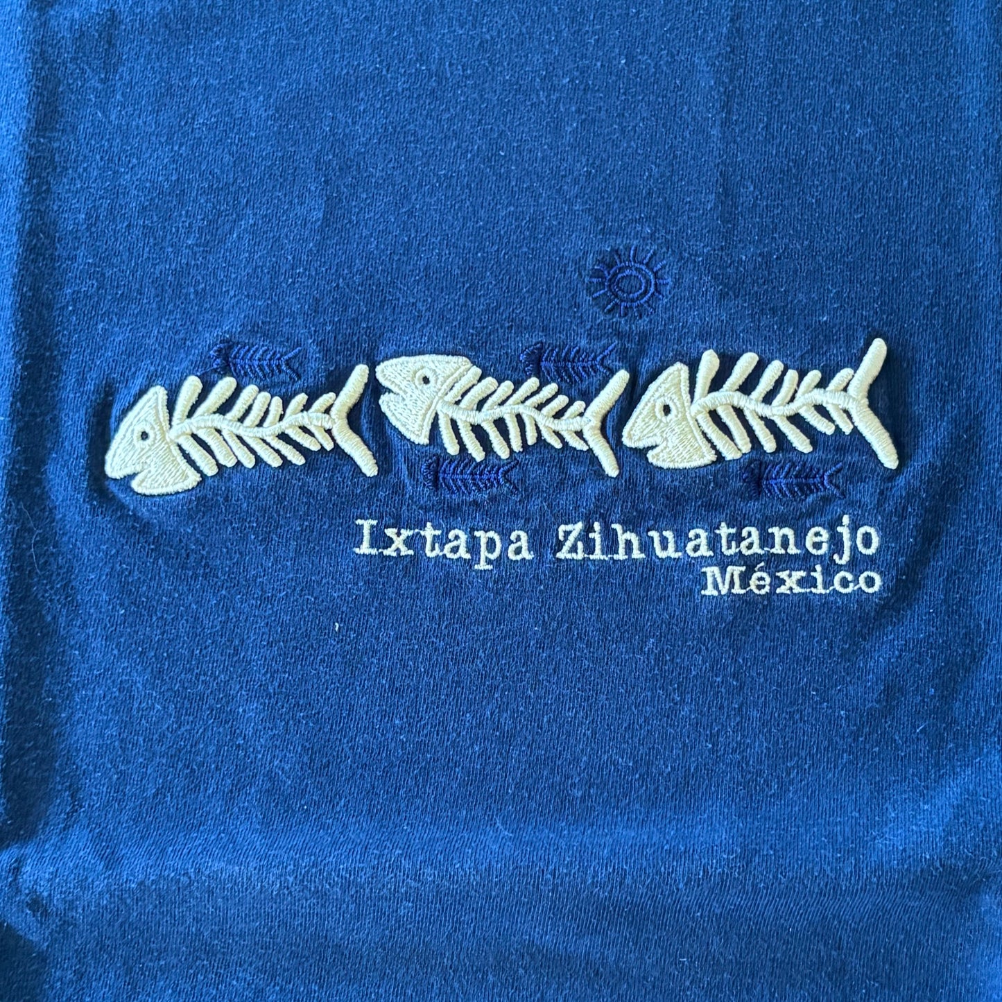 Ixtapa Zihuatanejo Mexico T-Shirt Blue Short Sleeve Size XL