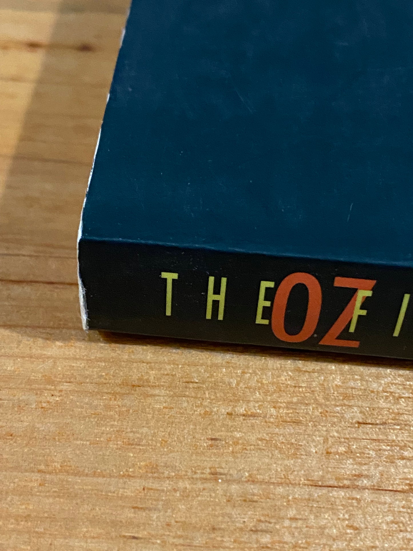 The Oz Files by Bill Chalker 1996 Paperback Australian UFO Sightings GD