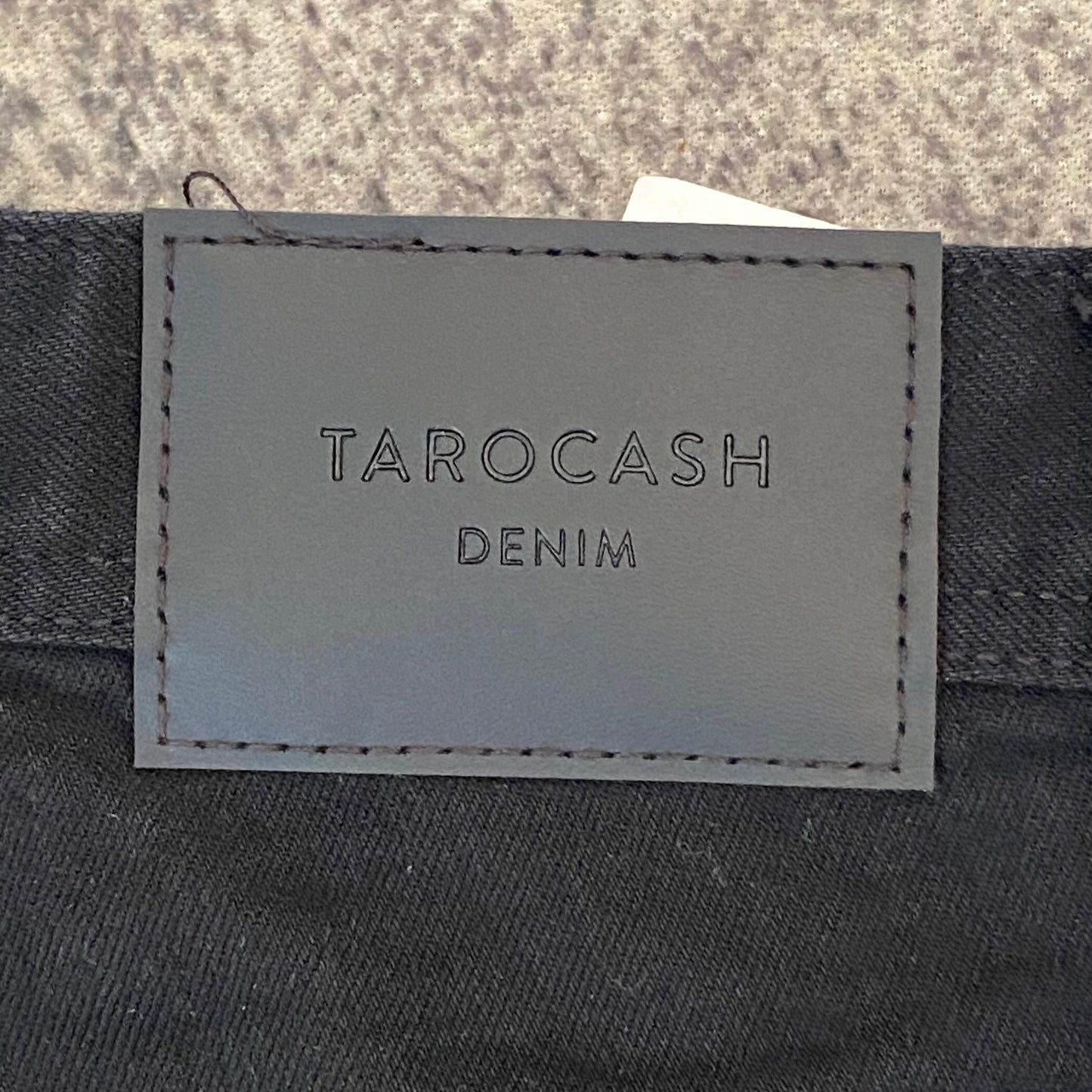 Tarocash Men’s Jeans Tapered Denim Black Size 42-inch Waist Zip Fly New With Tags