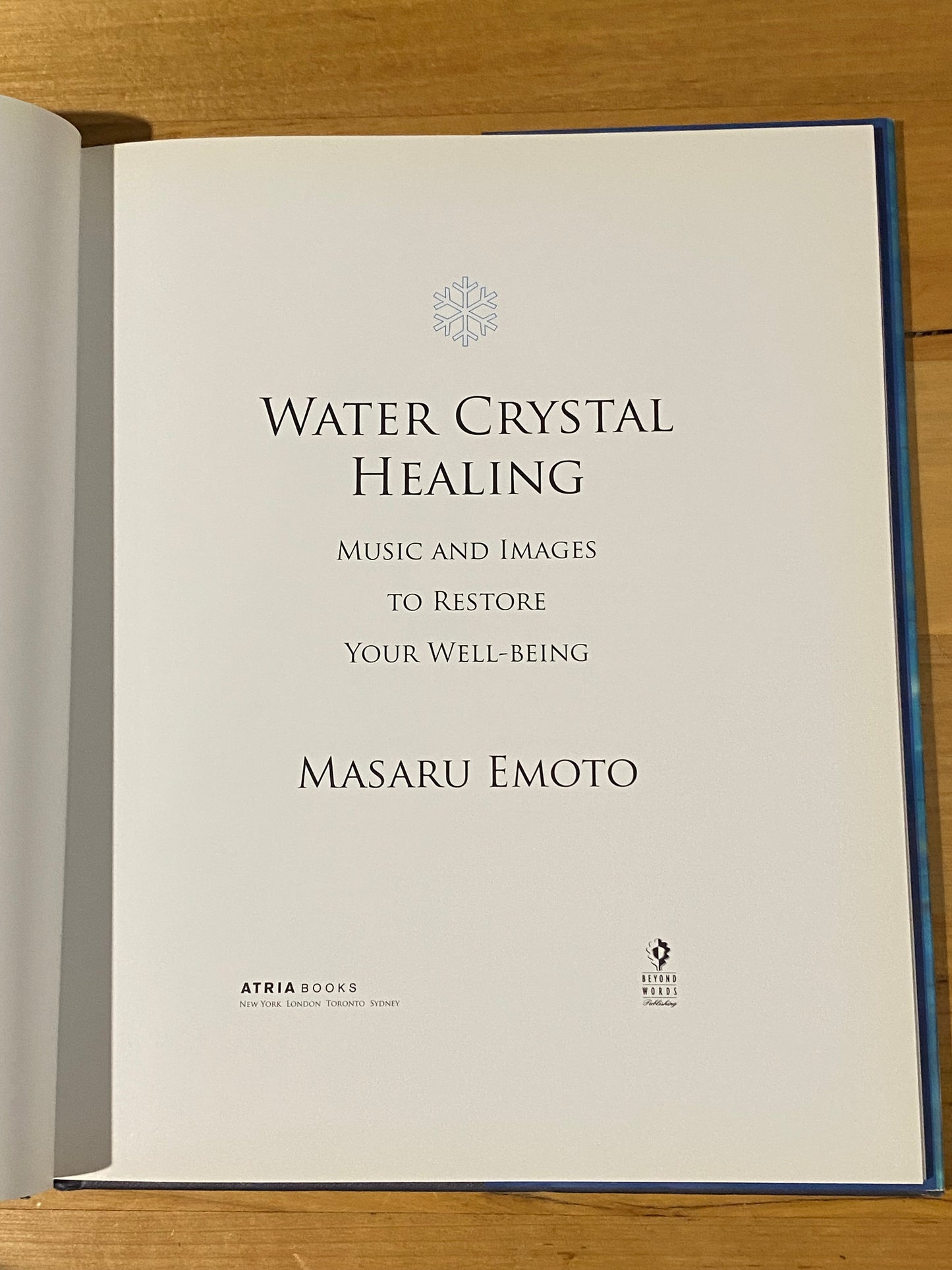 Water Crystal Healing by Masaru Emoto Hardcover Complete with 2 CDs 2006 GD