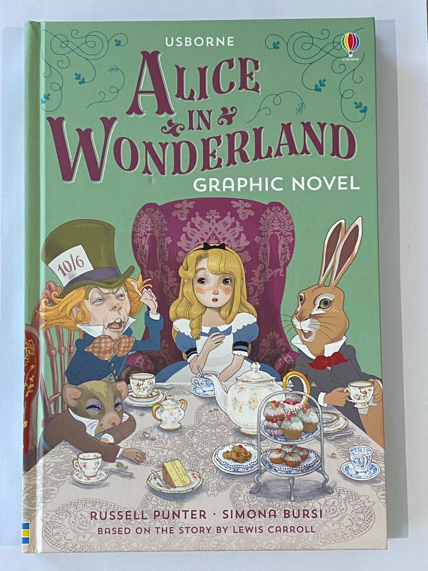 Alice In Wonderland Graphic Novel Russell Punter Simona Bussi Usborne Books VGC