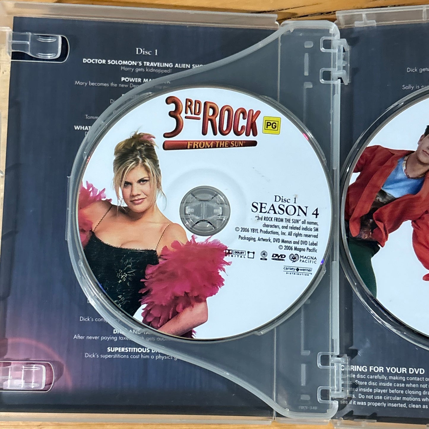 3rd Rock From The Sun Seasons 1-6 Complete With 3d Glasses DVD PAL 4 VGC