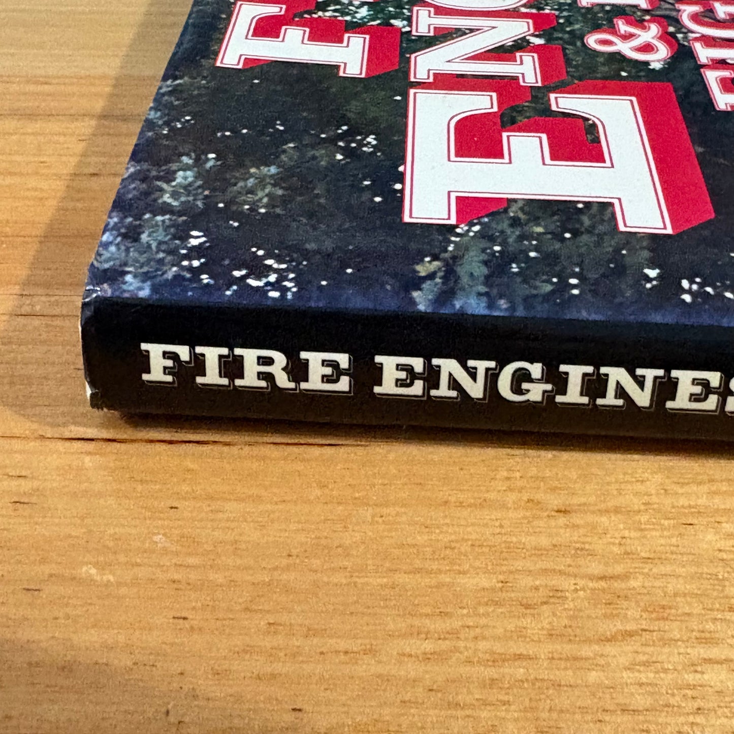 Fire Engines & Fire-fighting by David Burgess-Wise 1977 GD