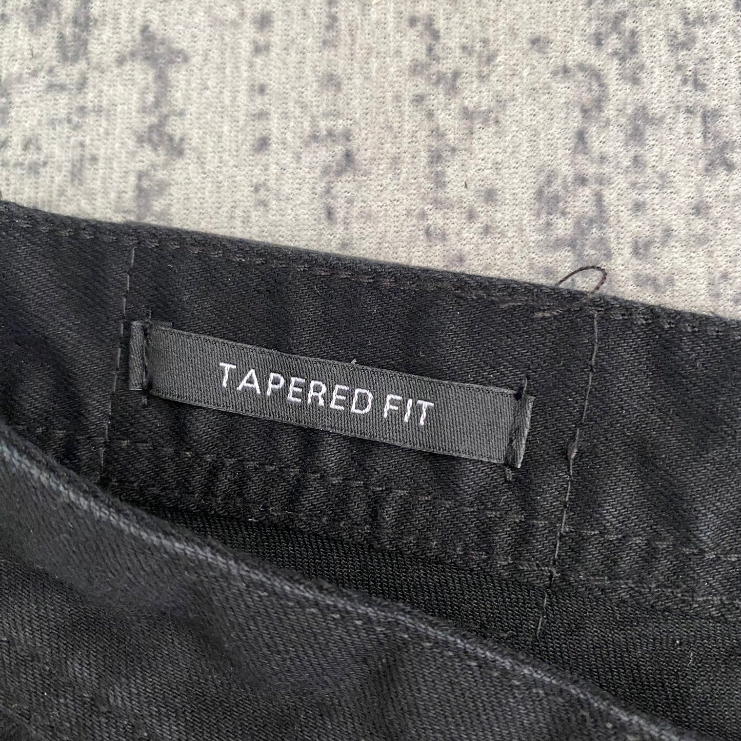 Tarocash Men’s Jeans Tapered Denim Black Size 42-inch Waist Zip Fly New With Tags