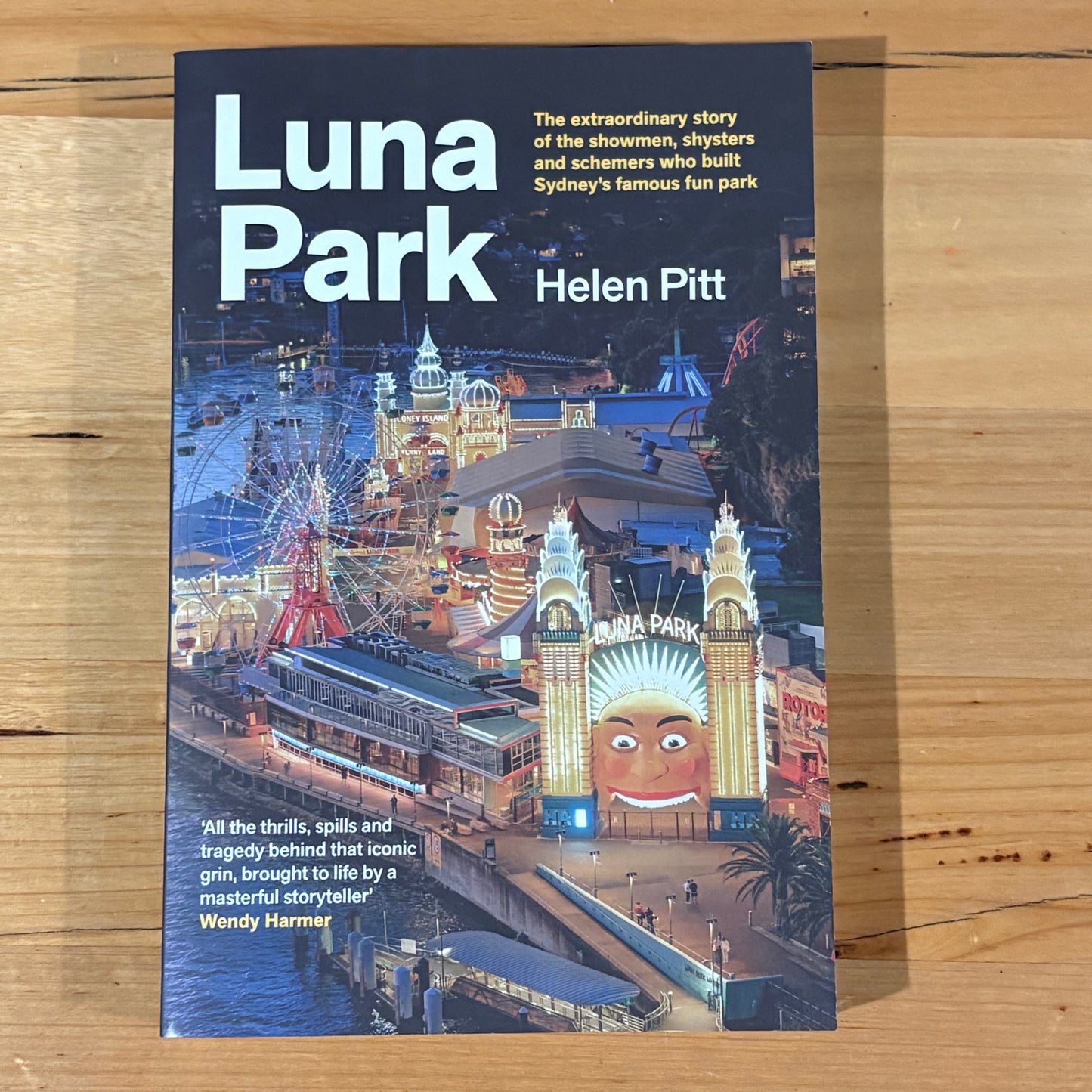 Luna Park by Helen Pitt True Story of Sydney Icon Paperback 2026 GD
