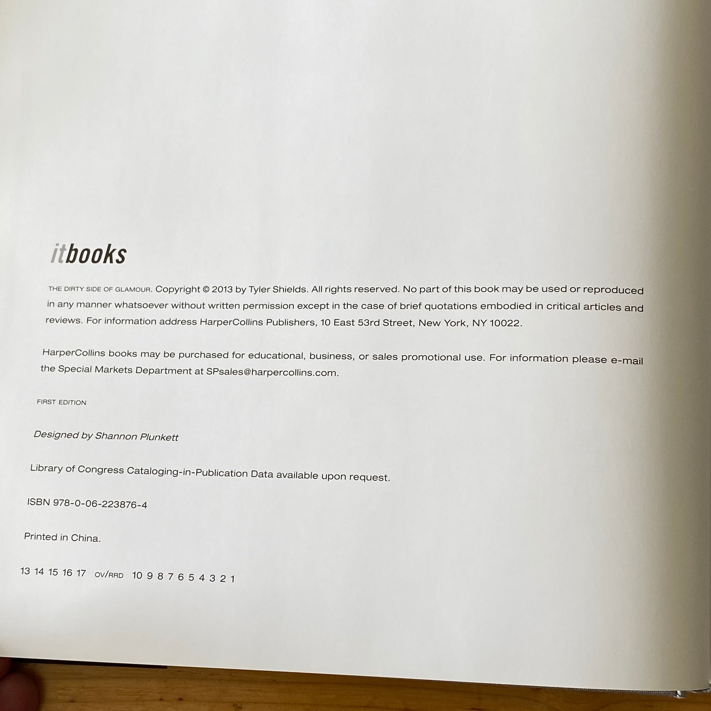 The Dirty Side Of Glamour Tyler Shields Art Photography Hardcover 2013 GD