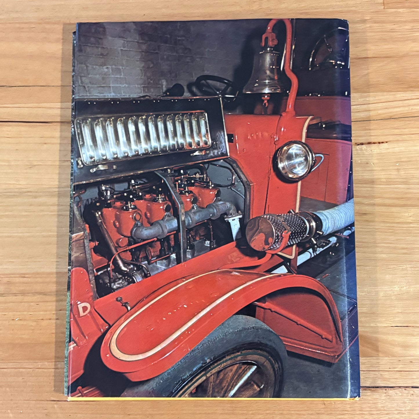 Fire Engines & Fire-fighting by David Burgess-Wise 1977 GD