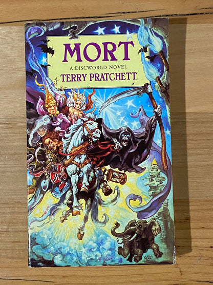 Terry Pratchett Discworld Paperback Novels 21 Book Bundle