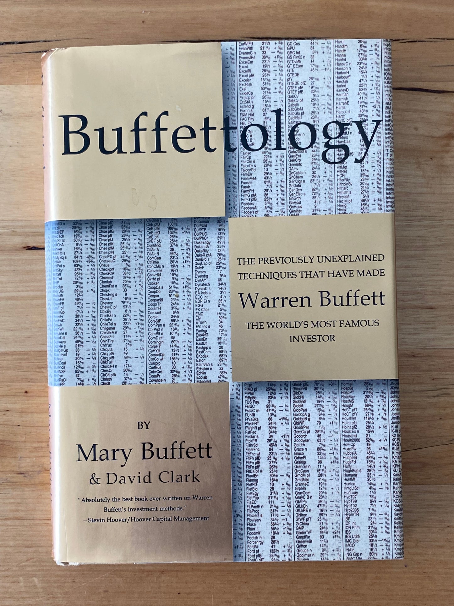 Warren Buffet Buffetology by Mary Buffet & David Clark Hardcover 1997 GD