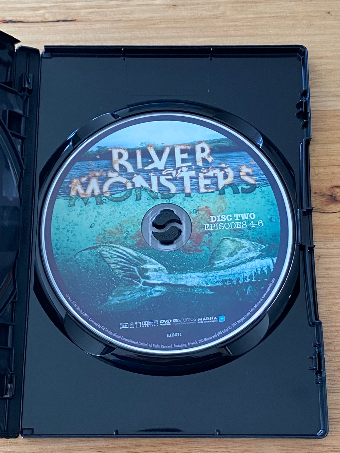 River Monsters Season 1 DVD Jeremy Wade Fishing 2-Disc PAL 4 VGC