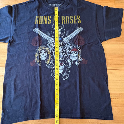 Guns N' Roses Not In This Lifetime T-Shirt Black Short Sleeve Size Large