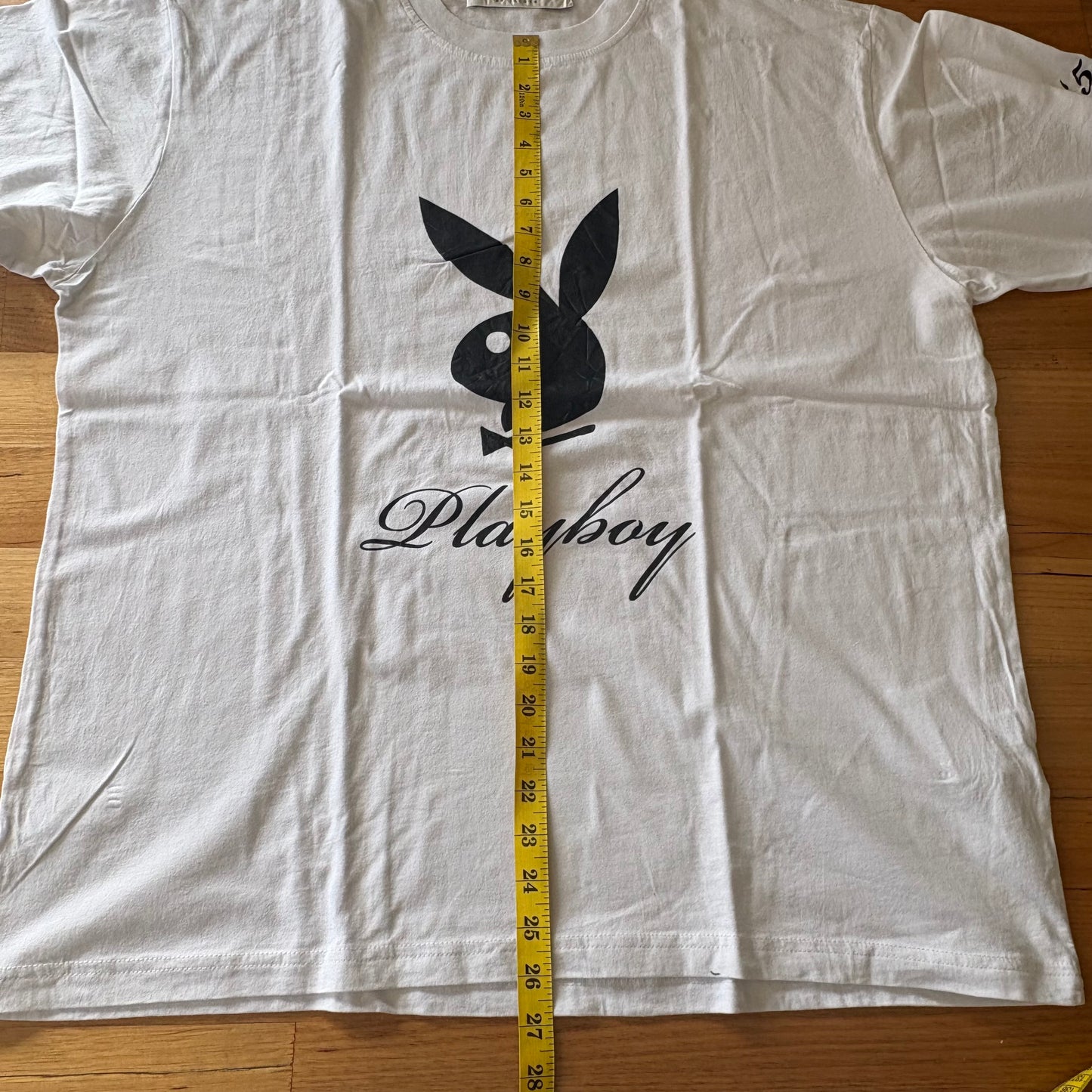Men’s Playboy Short Sleeve White Graphic Logo Tee Shirt Size XL