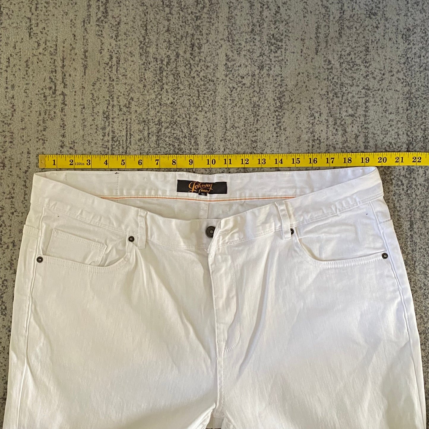 Johnny Bigg Men’s White Jeans SZ 42-inch Waist Zip Fly New With Tags