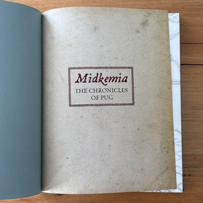 Midkemia The Chronicles of Pug Raymond Feist Stephen Abrams Hardcover 2013 GD